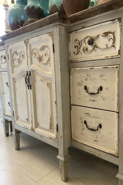 Shabby chic - painted sideboard - Lymington New Forest Hampshire